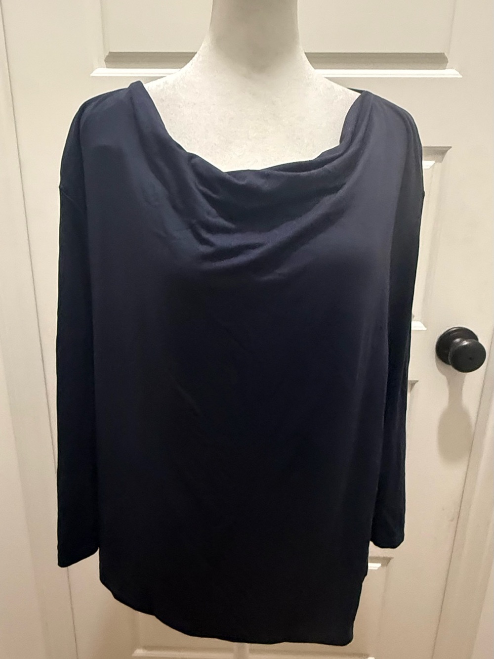 NWT. Saint + Sofia. Cowl Neck Tee Long Sleeve. Navy. Size 12.